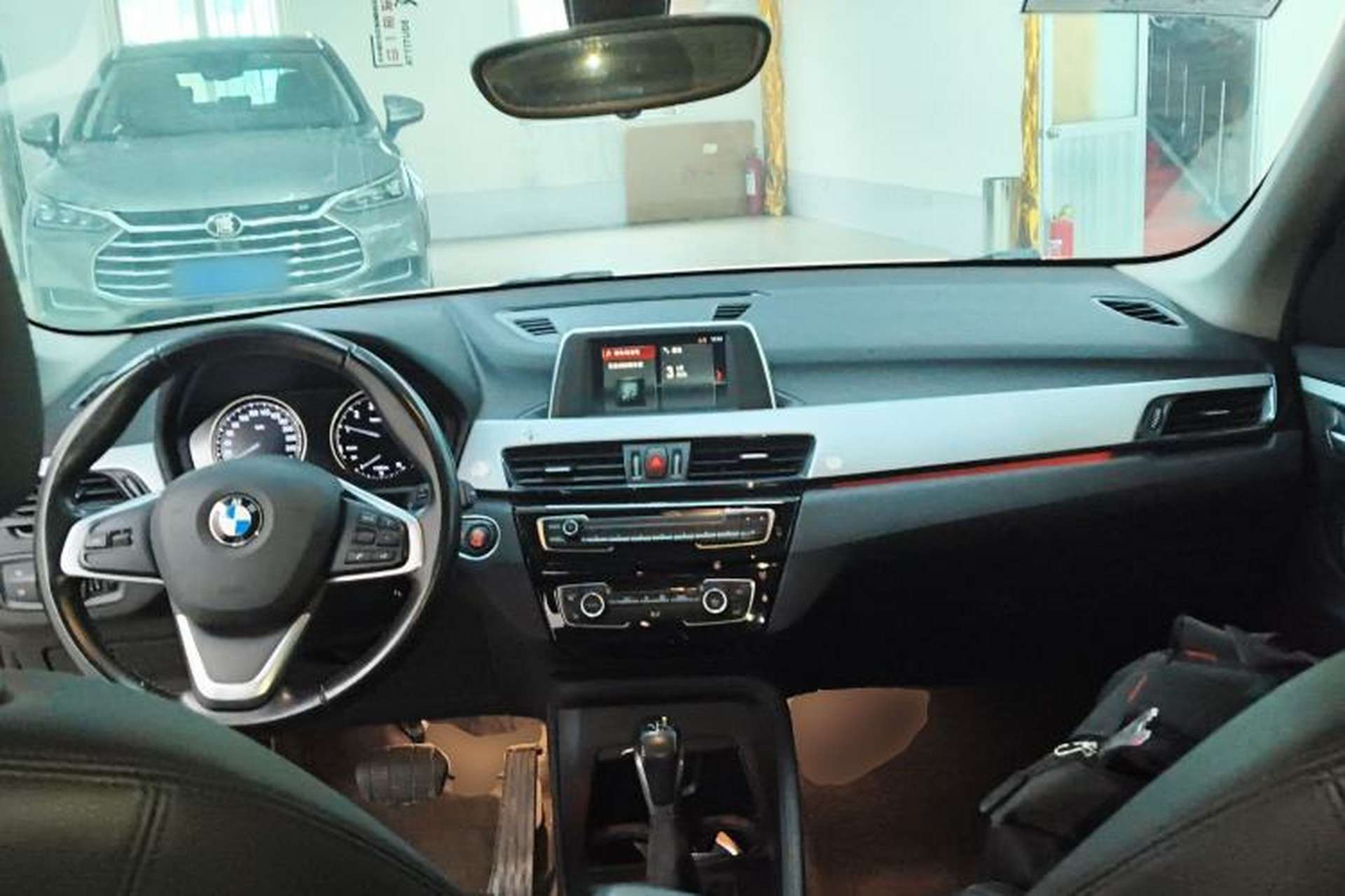 Used BMW X1 2019 sDrive18Li Fashion Model Center Console
