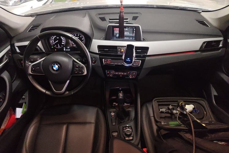 Used BMW X1 2019 sDrive20Li Leading Model Center Console