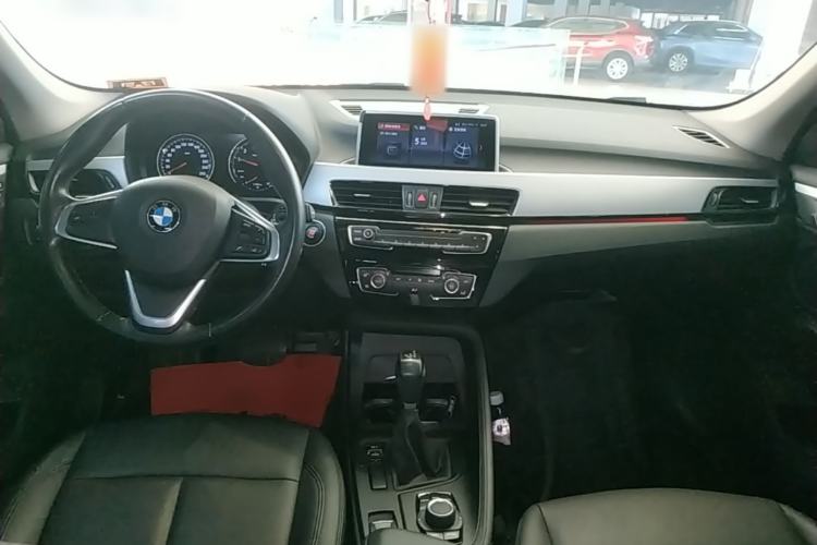 Used BMW X1 2019 sDrive20Li Leading Model Center Console