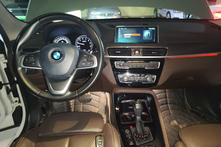 Used BMW X1 2019 xDrive20Li Luxury Model Center Console