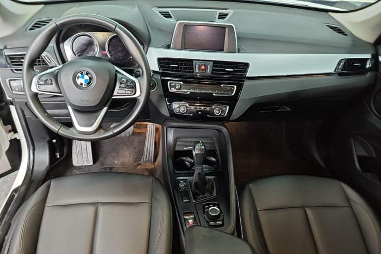 Used BMW X1 2019 sDrive18Li Fashion Model Center Console