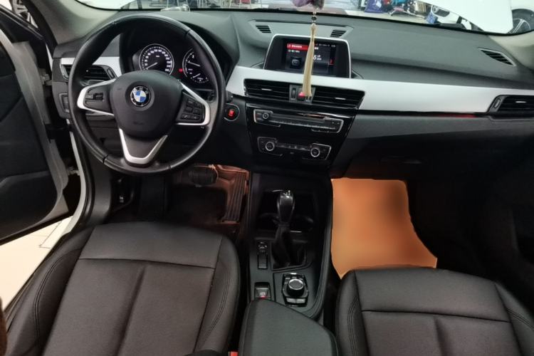 Used BMW X1 2019 sDrive20Li Leading Model Center Console