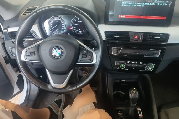 Used BMW X1 2019 sDrive20Li Leading Model Center Console