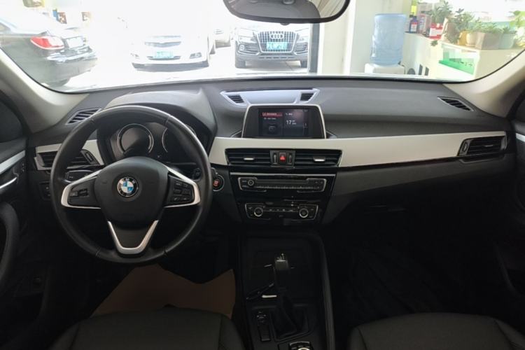 Used BMW X1 2019 sDrive18Li Fashion Model Center Console