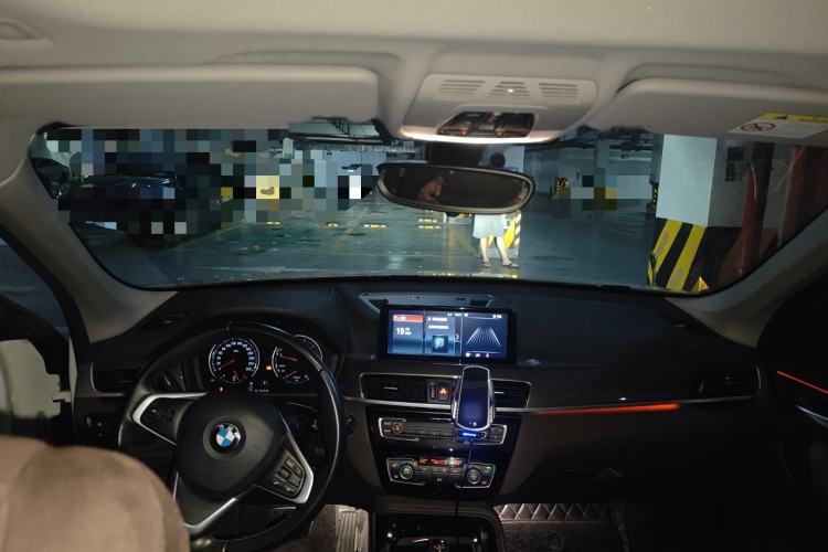 Used BMW X1 2019 sDrive18Li Premium Edition Center Console