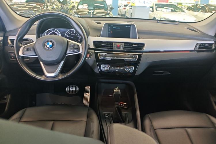 Used BMW X1 2019 sDrive20Li Leading Model Center Console