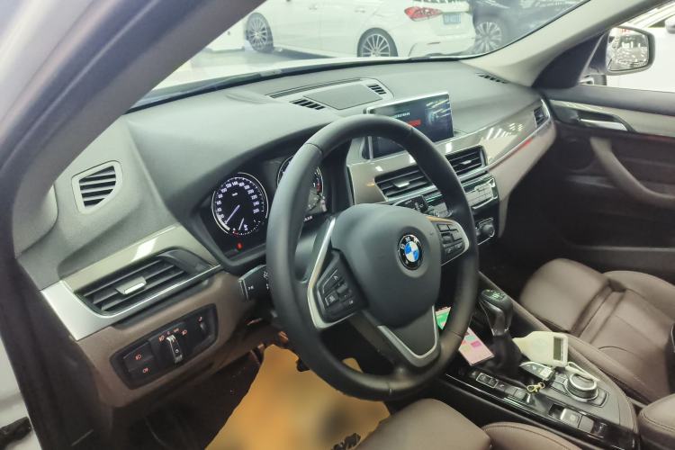 Used BMW X1 2019 xDrive20Li Luxury Model Center Console