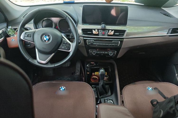 Used BMW X1 2019 sDrive18Li Premium Edition Center Console