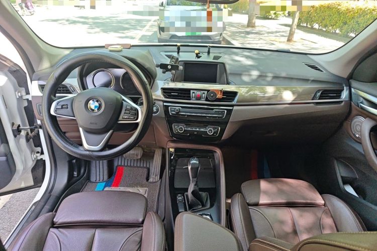 Used BMW X1 2019 sDrive18Li Premium Edition Center Console