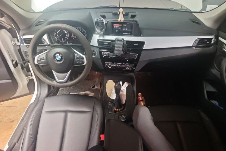 Used BMW X1 2019 sDrive20Li Leading Model Center Console