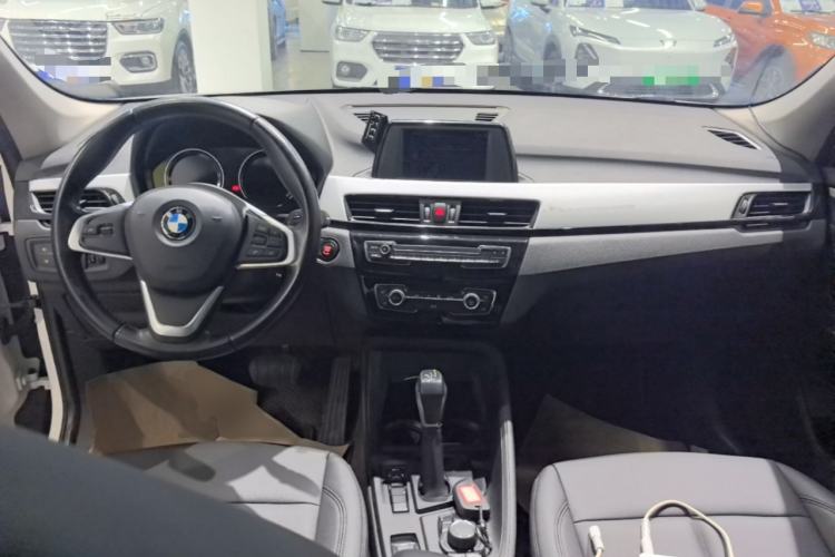 Used BMW X1 2019 sDrive18Li Fashion Model Center Console