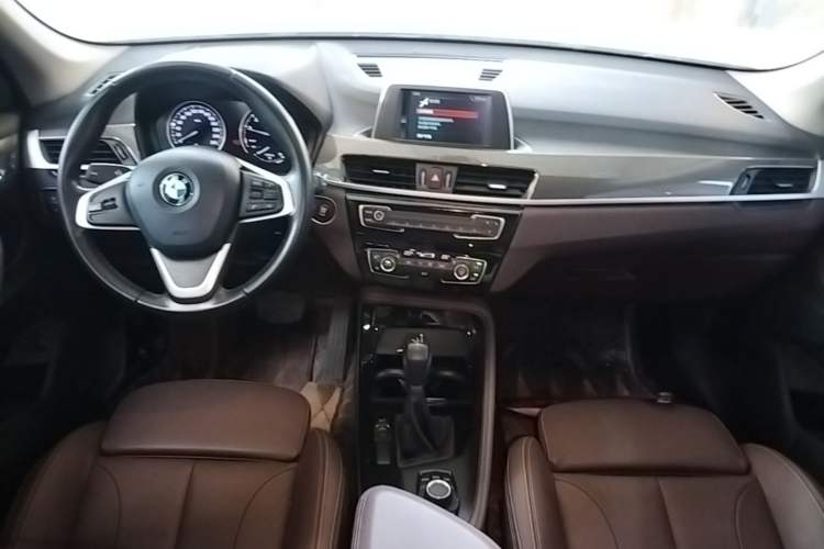 Used BMW X1 2019 sDrive18Li Premium Edition Center Console