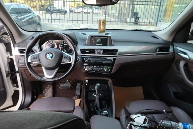Used BMW X1 2019 sDrive18Li Premium Edition Center Console