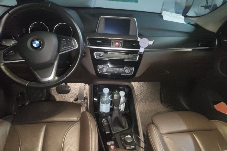 Used BMW X1 2019 sDrive18Li Premium Edition Center Console