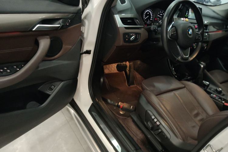Used BMW X1 2019 sDrive18Li Premium Edition Driver Seat
