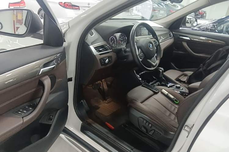 Used BMW X1 2019 sDrive18Li Premium Edition Driver Seat