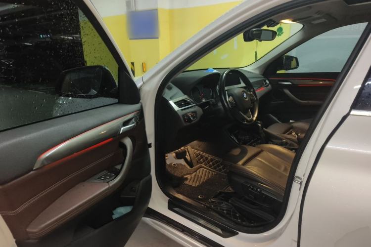 Used BMW X1 2019 sDrive18Li Premium Edition Driver Seat