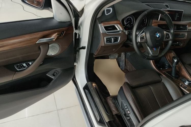 Used BMW X1 2019 xDrive20Li Luxury Model Driver Seat