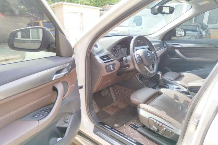 Used BMW X1 2019 sDrive18Li Premium Edition Driver Seat