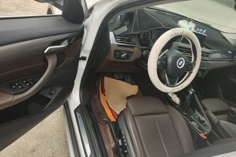 Used BMW X1 2019 sDrive18Li Premium Edition Driver Seat