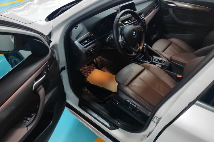 Used BMW X1 2019 sDrive18Li Premium Edition Driver Seat