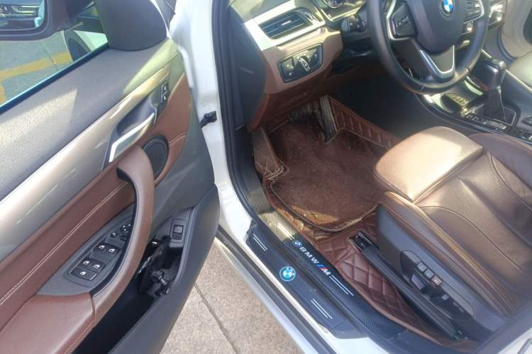Used BMW X1 2019 sDrive18Li Premium Edition Driver Seat