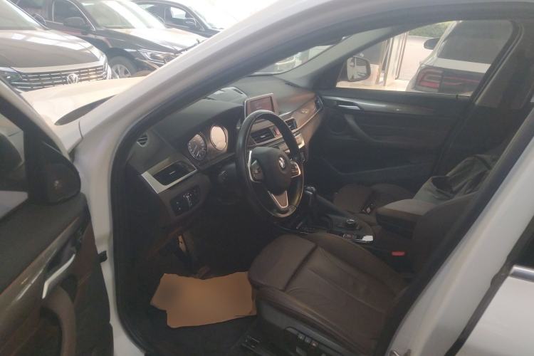 Used BMW X1 2019 sDrive18Li Premium Edition Driver Seat