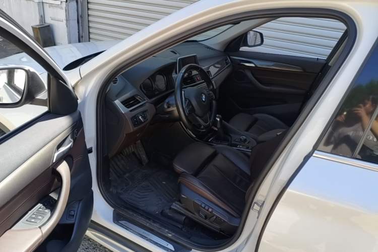 Used BMW X1 2019 sDrive18Li Premium Edition Driver Seat