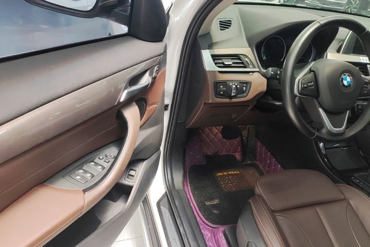 Used BMW X1 2019 sDrive18Li Premium Edition Driver Seat
