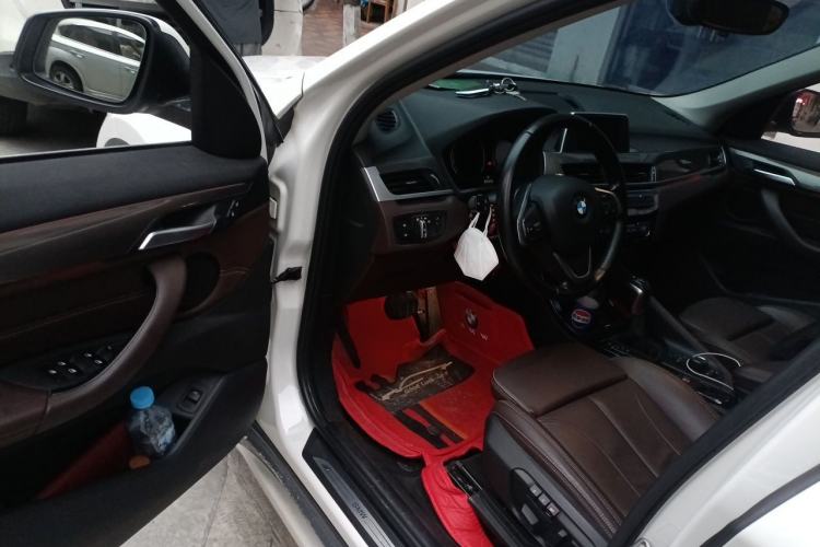 Used BMW X1 2019 sDrive18Li Premium Edition Driver Seat