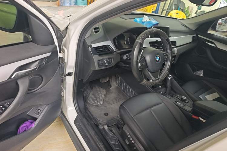 Used BMW X1 2019 sDrive20Li Leading Model Driver Seat