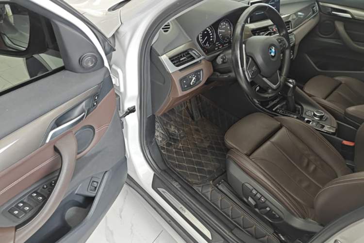 Used BMW X1 2019 xDrive20Li Luxury Model Driver Seat