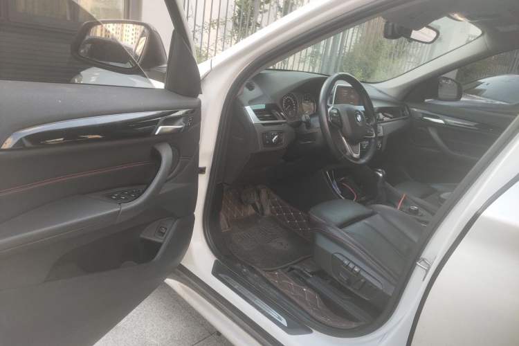 Used BMW X1 2019 sDrive18Li Premium Edition Driver Seat