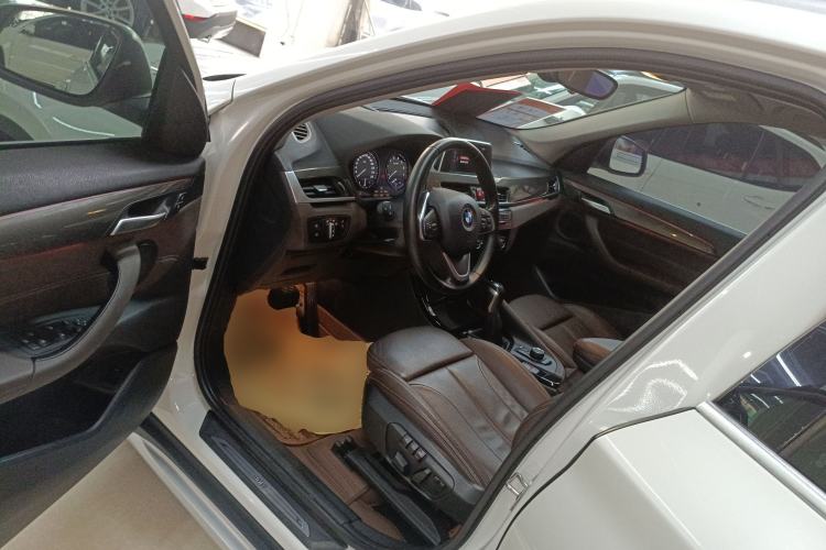 Used BMW X1 2019 sDrive18Li Premium Edition Driver Seat