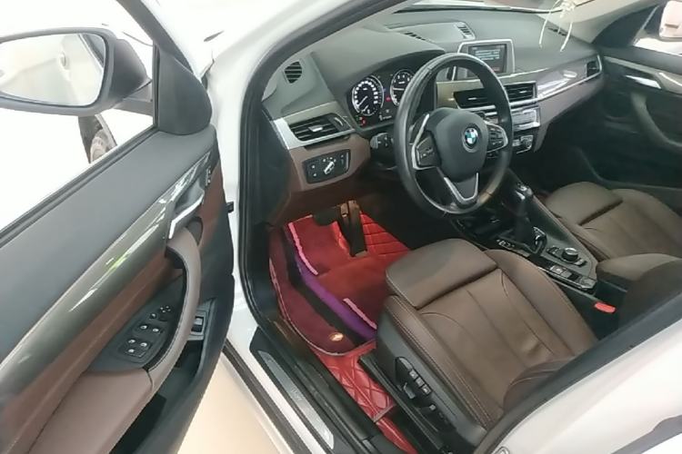 Used BMW X1 2019 sDrive18Li Premium Edition Driver Seat