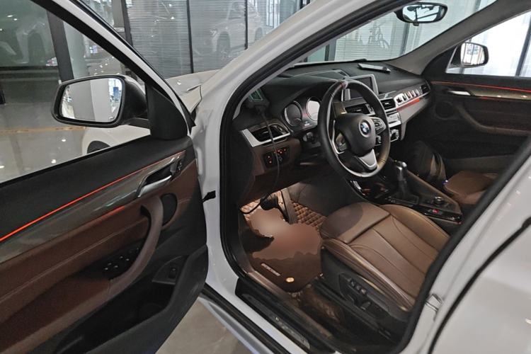 Used BMW X1 2019 sDrive18Li Premium Edition Driver Seat