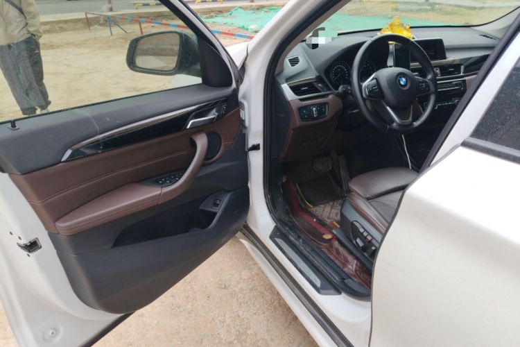 Used BMW X1 2019 sDrive18Li Premium Edition Driver Seat