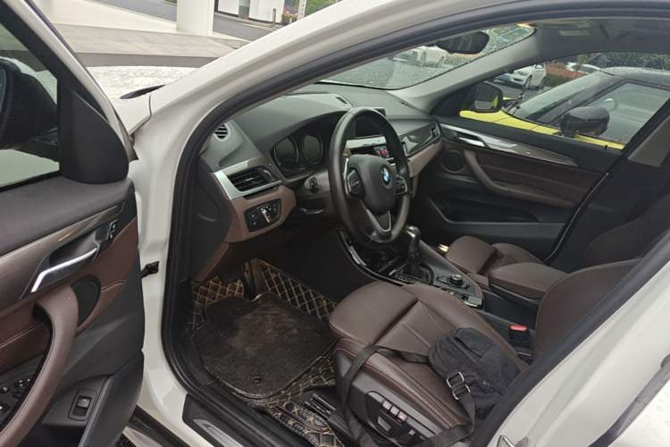 Used BMW X1 2019 sDrive18Li Premium Edition Driver Seat