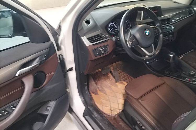 Used BMW X1 2019 sDrive18Li Premium Edition Driver Seat