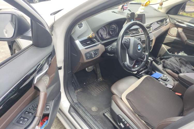 Used BMW X1 2019 sDrive18Li Premium Edition Driver Seat