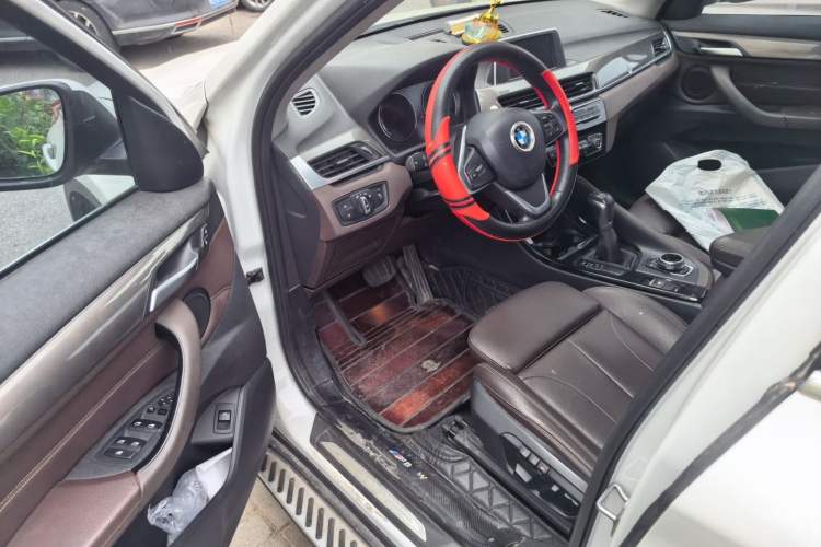 Used BMW X1 2019 sDrive18Li Premium Edition Driver Seat