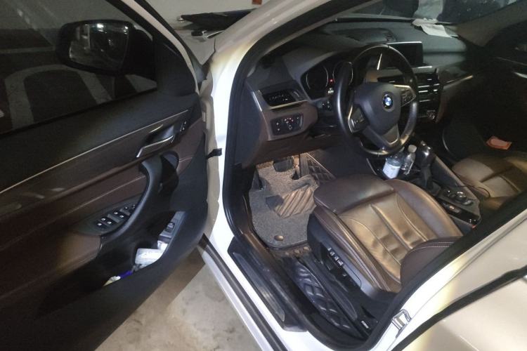 Used BMW X1 2019 sDrive18Li Premium Edition Driver Seat