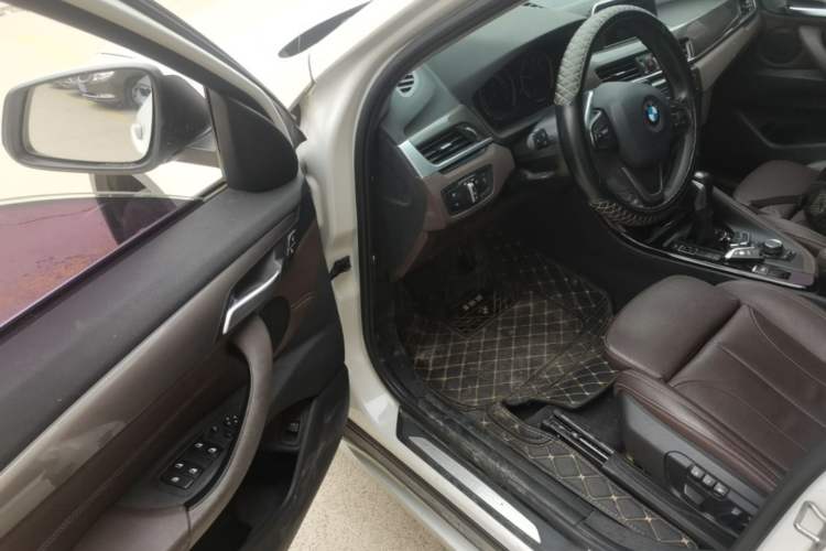 Used BMW X1 2019 sDrive18Li Premium Edition Driver Seat