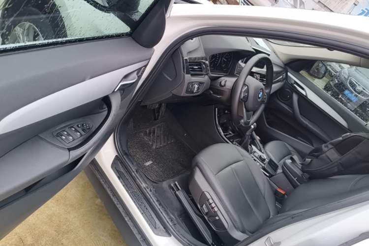 Used BMW X1 2019 sDrive20Li Leading Model Driver Seat