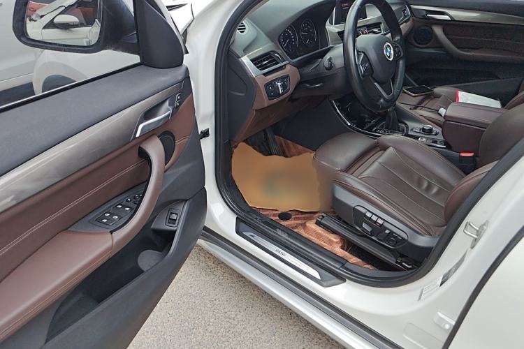 Used BMW X1 2019 sDrive18Li Premium Edition Driver Seat