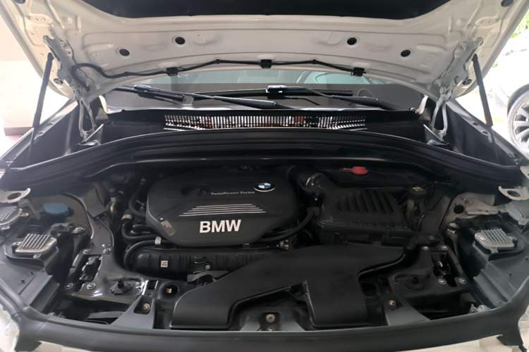 Used BMW X1 2019 sDrive20Li Leading Model Engine Bay