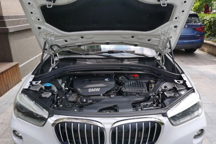 Used BMW X1 2019 sDrive18Li Premium Edition Engine Bay