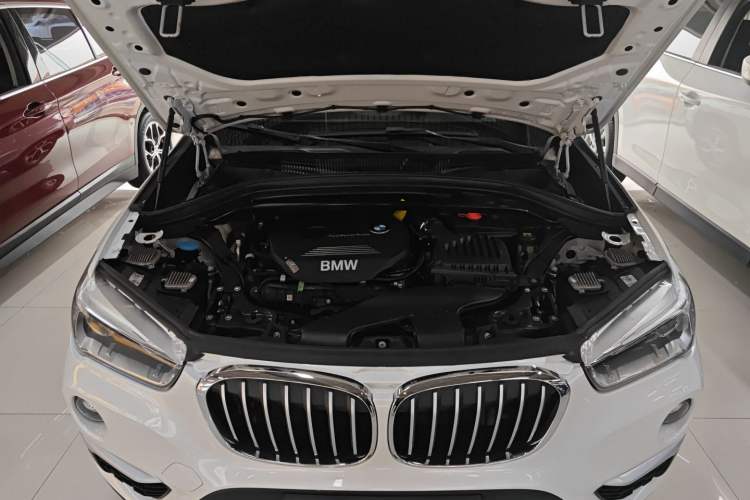Used BMW X1 2019 xDrive20Li Luxury Model Engine Bay