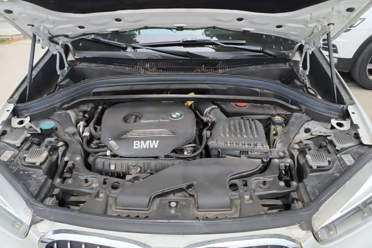 Used BMW X1 2019 sDrive20Li Leading Model Engine Bay