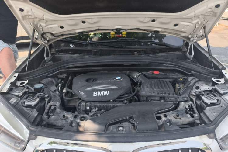 Used BMW X1 2019 sDrive18Li Premium Edition Engine Bay